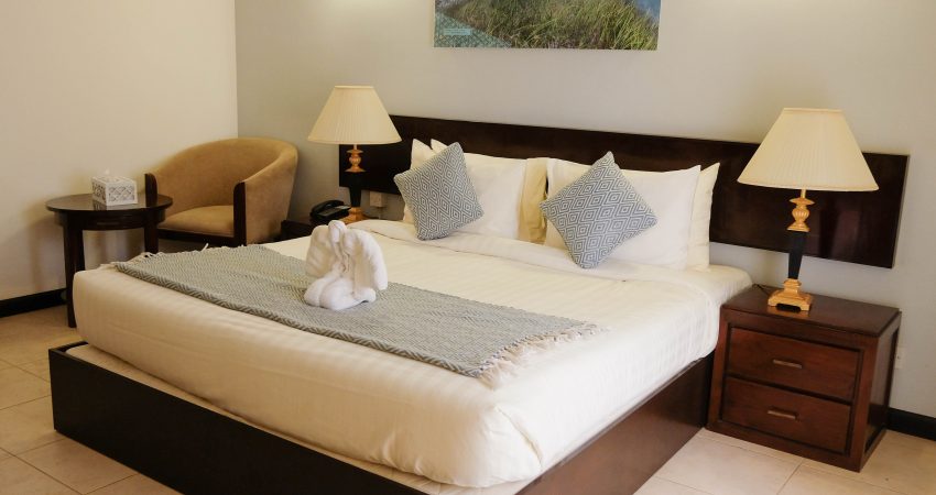 Partial seaview room/غرفة مطلة جزئيا على البحر Hawar Beach Hotel